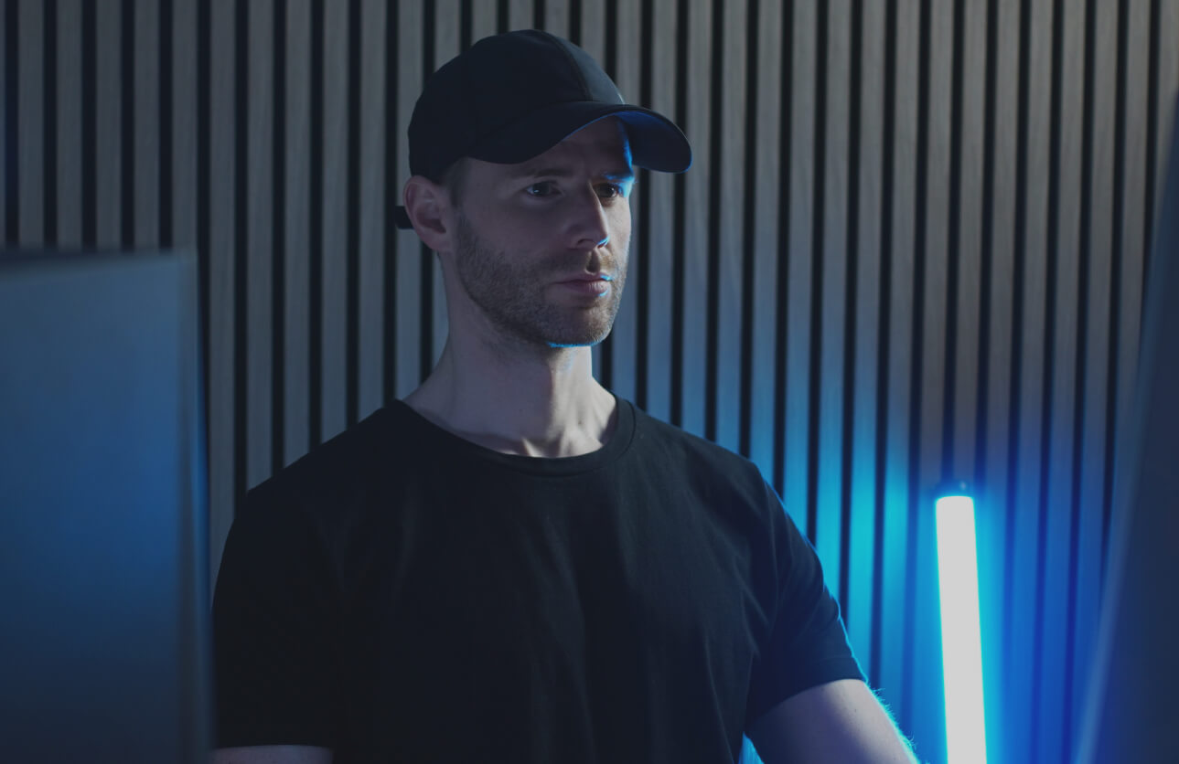 Eternize producing hardstyle music in studio